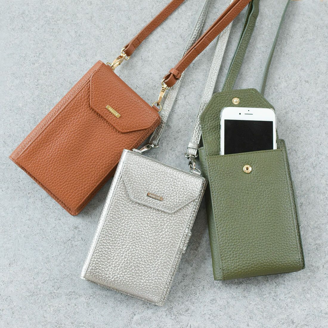 シュリンクレザースマホポシェット<マーシ>