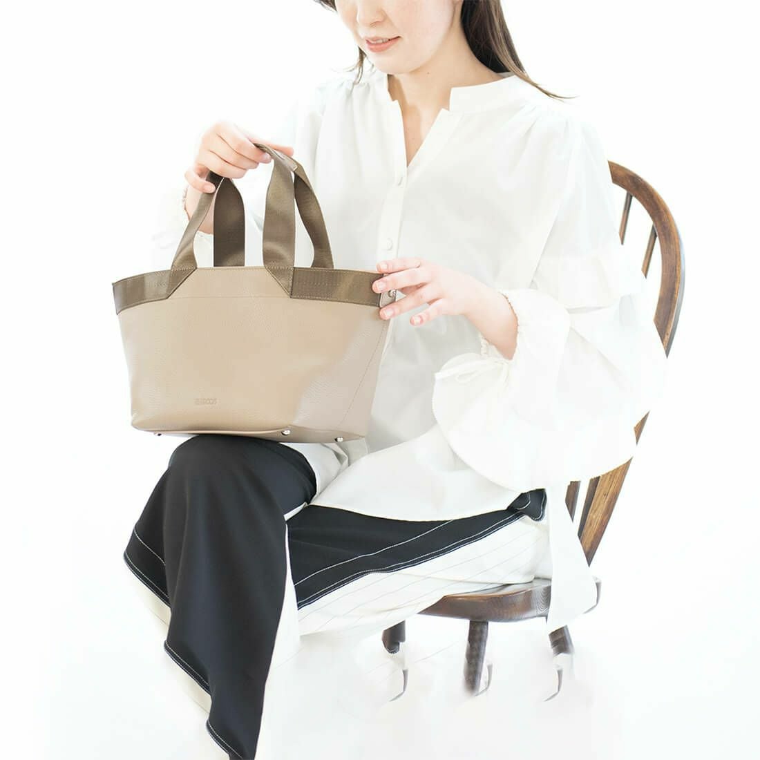 シュリンクレザーカジュアルトートバッグ(Sサイズ)