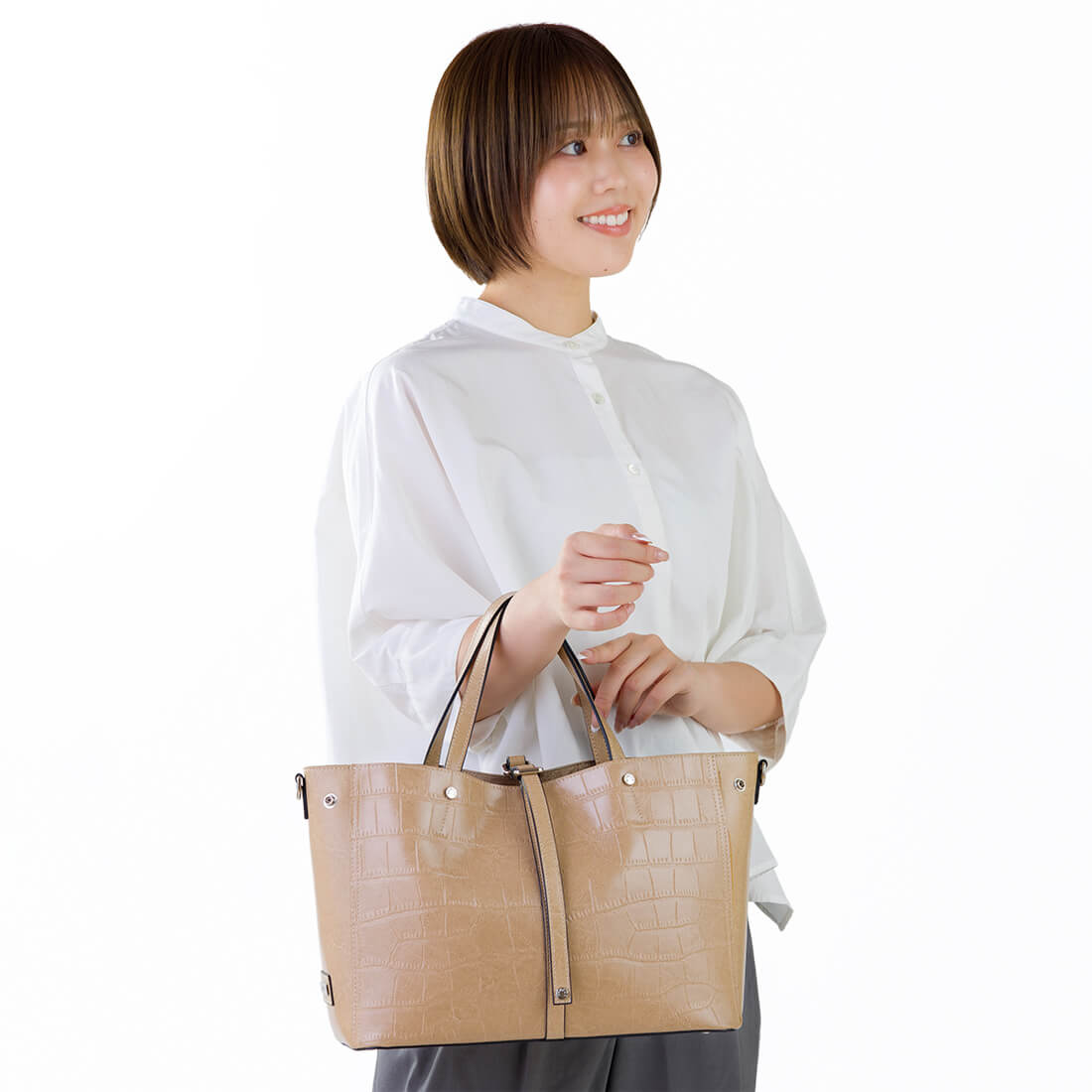 クロコダイル型押しシャイニングレザートート