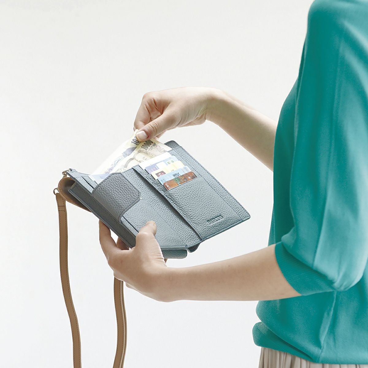 バイカラーシュリンクレザースマホポシェット