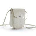 クロコ調型押しポシェット