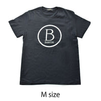 Bマーク入りTシャツ